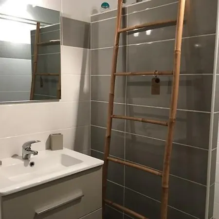 Francois Mauriac - Agreable Des Annees 80 Situee Dans Un Quartier Residentiel A 800m Du Port De Plaisance De Hotel 3*